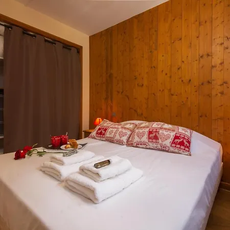 Sainte-foy-l'argentiere Sleeps 4 Pool * Chamonix